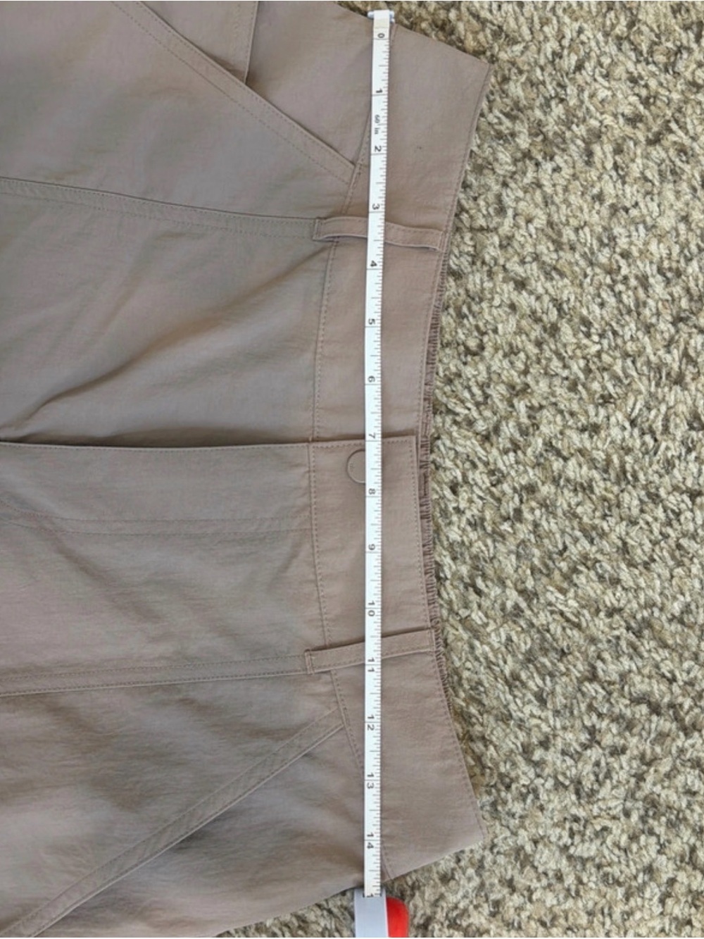 ALO Yoga Wide-Leg Cargo Pants in Mauve - Picture 9 of 10